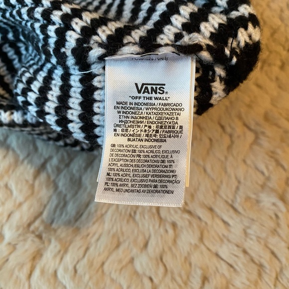 🌸 Vans Breakin Curfew black and white striped beanie - Picture 2 of 2